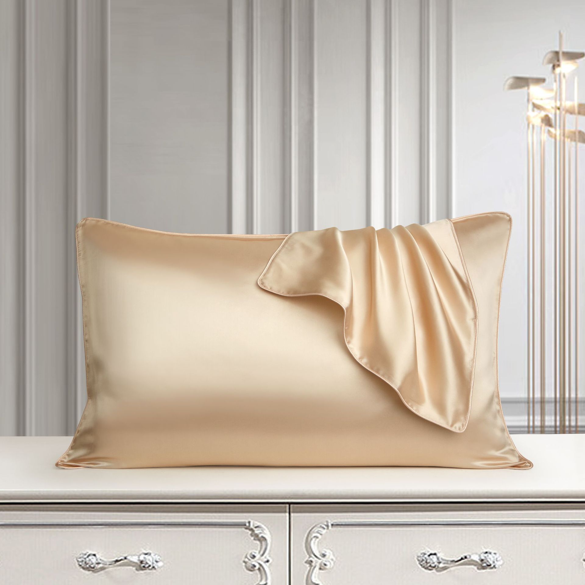 Champagne Gold Dual-Sided Mulberry Silk Pillowcase for hair and skin care.